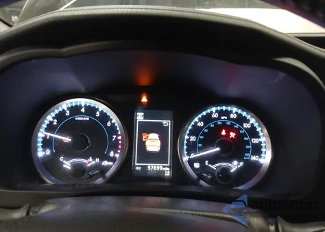 2017 Toyota Highlander Le Plus z USA, uszkodzony, nr VIN 5TDBZRFH2HS386610